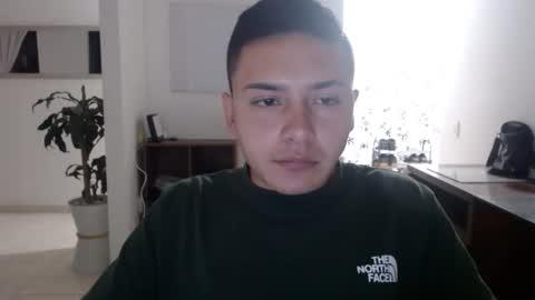 Snapshot of darikson_ chatting on 12-01-25, 01:21 Alejandro online show from 12-01-25, 01:21