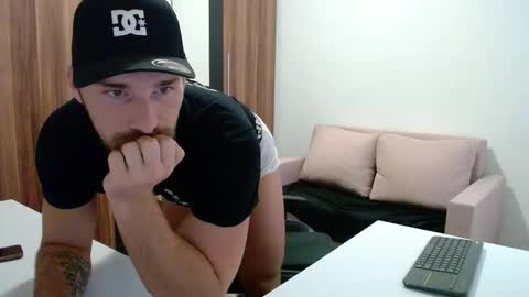 darius_94 online show from 10-15-25, 02:50