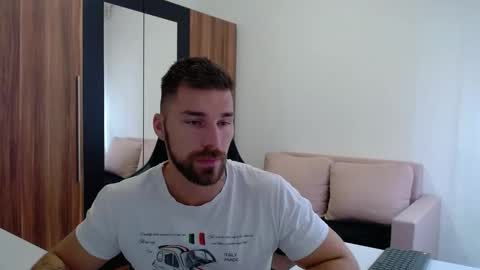 darius_94 online show from 10-30-25, 08:05