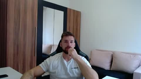 darius_94 online show from 03-30-26, 06:47