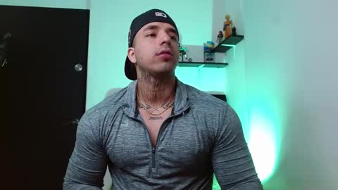 Darius Phoenix  online show from 12-05-25, 07:32