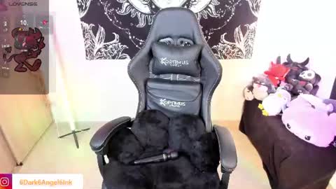LUISA  online show from 06-19-26, 01:48