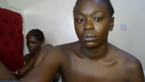 Snapshot of dark_divah chatting on 03-31-26, 07:14 Divah online show from 03-31-26, 07:14