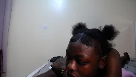 Snapshot of dark_divah chatting on 05-07-26, 03:34 Divah online show from 05-07-26, 03:34