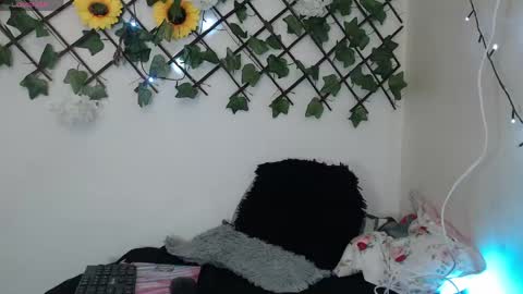 dark_flama online show from 05-15-26, 11:56