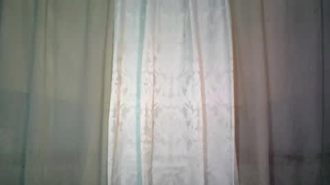 Snapshot of dark_hurohuro19 chatting on 02-17-25, 12:32 LIANNA online show from 02-17-25, 12:32