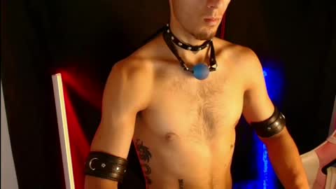 Snapshot of dark_rosse1 chatting on 04-21-26, 02:37 rosse online show from 04-21-26, 02:37