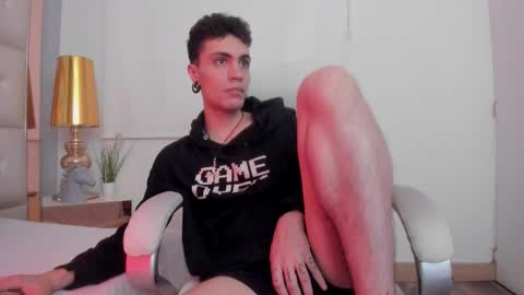 dark_sun333 online show from 11-09-25, 12:31