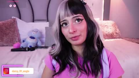 Snapshot of darkangelx_ chatting on 05-07-26, 01:00 Angel Darcy online show from 05-07-26, 01:00