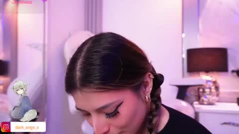 Snapshot of darkangelx_ chatting on 07-01-26, 11:48 Angel Darcy online show from 07-01-26, 11:48