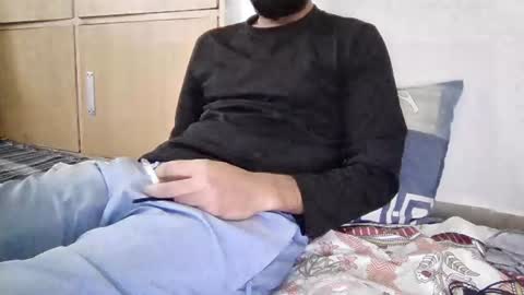 Snapshot of darkbud03 chatting on 07-15-26, 09:14 just a guy online show from 07-15-26, 09:14
