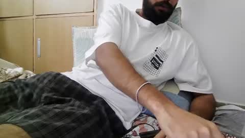 Snapshot of darkbud03 chatting on 07-16-26, 05:13 just a guy online show from 07-16-26, 05:13