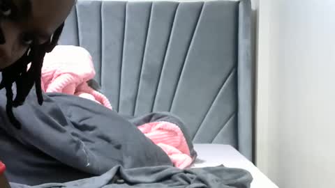 Snapshot of darkebony2025 chatting on 01-31-25, 08:43 Ebony online show from 01-31-25, 08:43