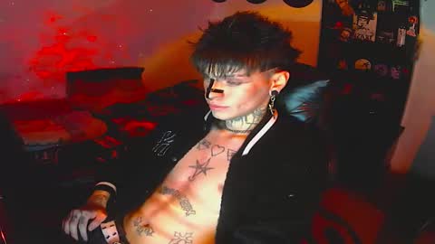   online show from 10-23-25, 07:40