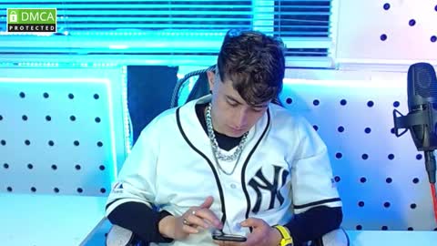 DARKO0717 online show from 10-16-25, 12:33