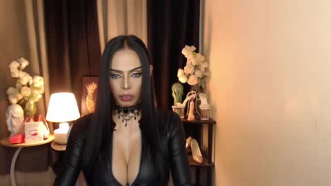 HAPPY BIRTHDAY MISTRESS MADRIANA online show from 01-26-25, 08:57