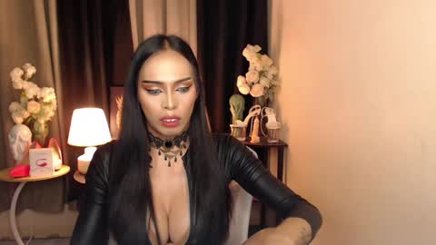 HAPPY BIRTHDAY MISTRESS MADRIANA online show from 02-03-25, 05:03