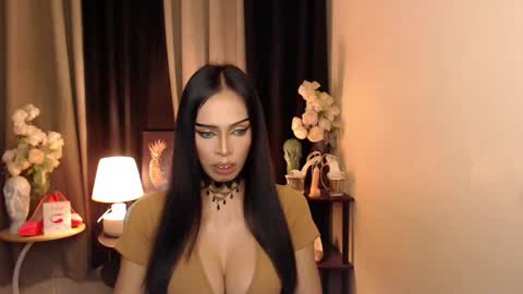 HAPPY BIRTHDAY MISTRESS MADRIANA online show from 02-04-25, 12:22