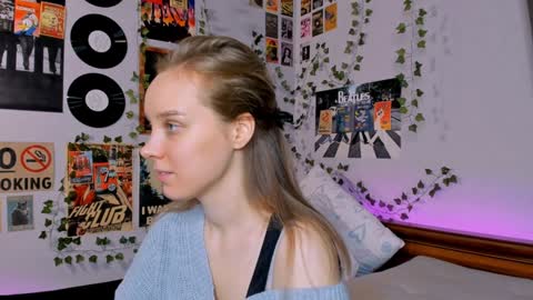 lina online show from 12-13-24, 07:32