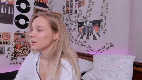 lina online show from 12-16-24, 11:28