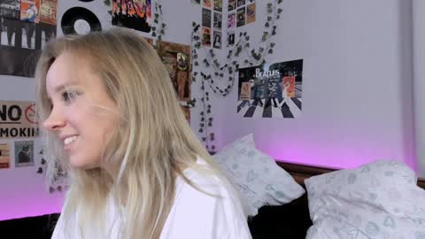 lina online show from 12-27-24, 06:14