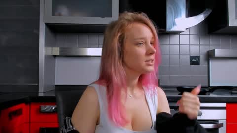 lina online show from 12-29-24, 08:26