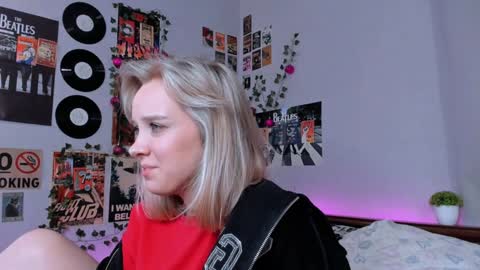 lina online show from 01-17-25, 02:29