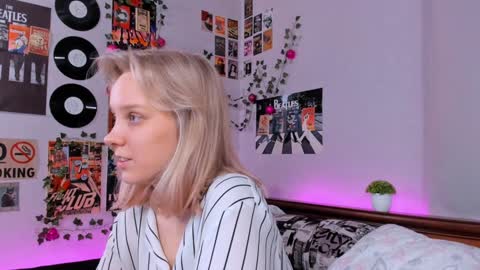 lina online show from 01-20-25, 08:40