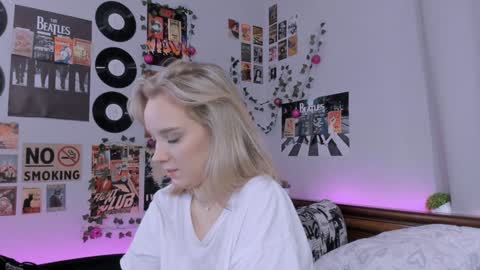 lina online show from 01-23-25, 11:15