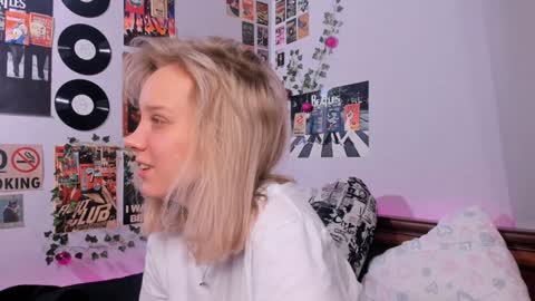 lina online show from 02-07-25, 08:42