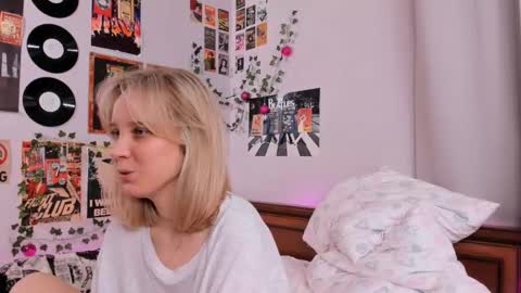 lina online show from 02-11-25, 02:46