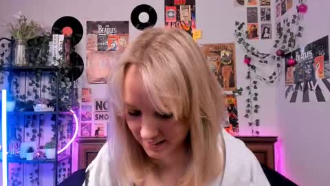 lina online show from 03-10-25, 11:38