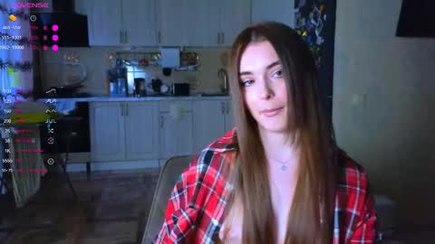 Snapshot of darlina_ryan chatting on 05-25-26, 11:05 Darlina online show from 05-25-26, 11:05