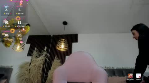 Snapshot of darling_spoiled chatting on 05-22-26, 10:10 darling online show from 05-22-26, 10:10