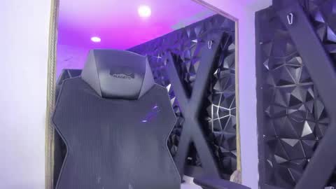 Darling online show from 04-23-26, 10:36