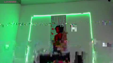 Darlyhooper online show from 04-16-26, 09:39