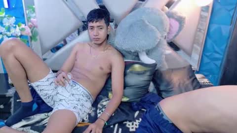 darwinandbrayan online show from 12-04-25, 04:00