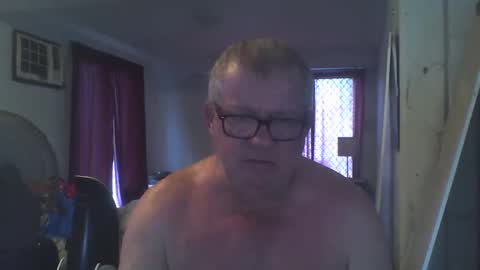 Snapshot of darwincock chatting on 12-25-24, 10:59 darwincock online show from 12-25-24, 10:59