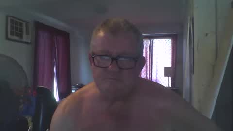 Snapshot of darwincock chatting on 12-26-24, 02:01 darwincock online show from 12-26-24, 02:01