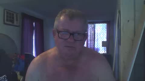 Snapshot of darwincock chatting on 12-28-24, 10:13 darwincock online show from 12-28-24, 10:13