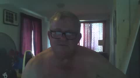 Snapshot of darwincock chatting on 12-31-24, 05:55 darwincock online show from 12-31-24, 05:55