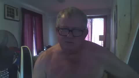 Snapshot of darwincock chatting on 01-17-25, 05:53 darwincock online show from 01-17-25, 05:53