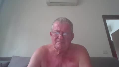 Snapshot of darwincock chatting on 03-22-26, 03:21 darwincock online show from 03-22-26, 03:21