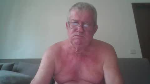 Snapshot of darwincock chatting on 04-01-26, 01:17 darwincock online show from 04-01-26, 01:17