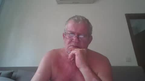 Snapshot of darwincock chatting on 04-03-26, 01:14 darwincock online show from 04-03-26, 01:14