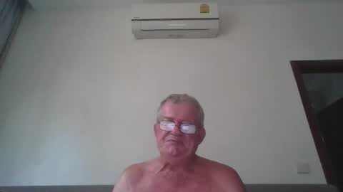 Snapshot of darwincock chatting on 04-06-26, 01:25 darwincock online show from 04-06-26, 01:25