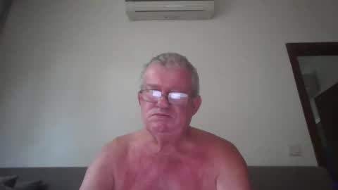 Snapshot of darwincock chatting on 04-10-26, 12:16 darwincock online show from 04-10-26, 12:16