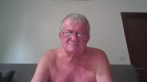 Snapshot of darwincock chatting on 04-16-26, 02:45 darwincock online show from 04-16-26, 02:45