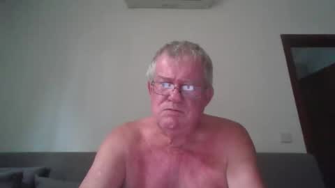 Snapshot of darwincock chatting on 04-23-26, 02:35 darwincock online show from 04-23-26, 02:35