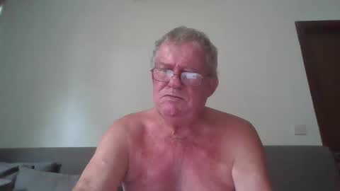 Snapshot of darwincock chatting on 04-29-26, 02:26 darwincock online show from 04-29-26, 02:26